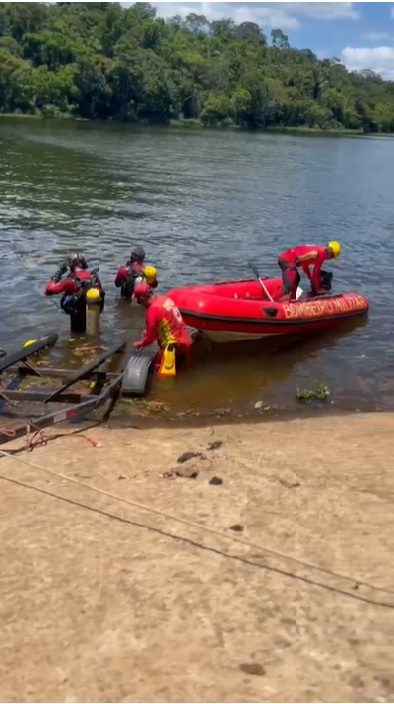 Imagens das buscas realizadas na Barragem da Coroa, em Pirajá, Salvador