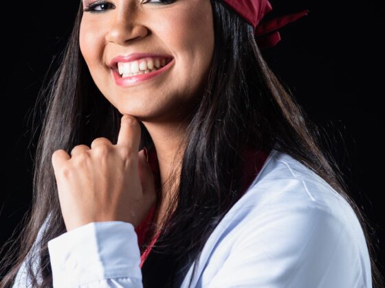 Dentista Larissa Pinheiro